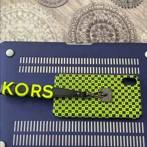 iPhone XS Max authentic Michael Kors Case w handle